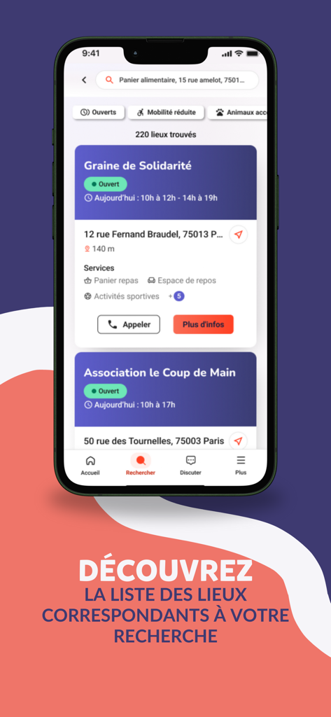 Soliguide - Mobile app interface of Soliguide displaying a list of nearby social service locations and food distribution centers with details like opening hours and addresses.