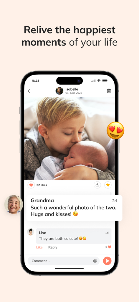 celebrate: share photo & video - Una schermata mobile dell'app Celebrate che mostra una foto privata di due bambini e commenti affettuosi dei familiari.