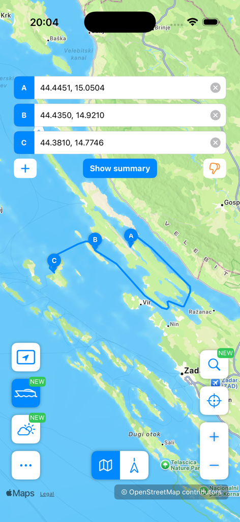 Interface do aplicativo Sailor Croácia mostrando uma rota náutica planejada com coordenadas em um mapa do Mar Adriático