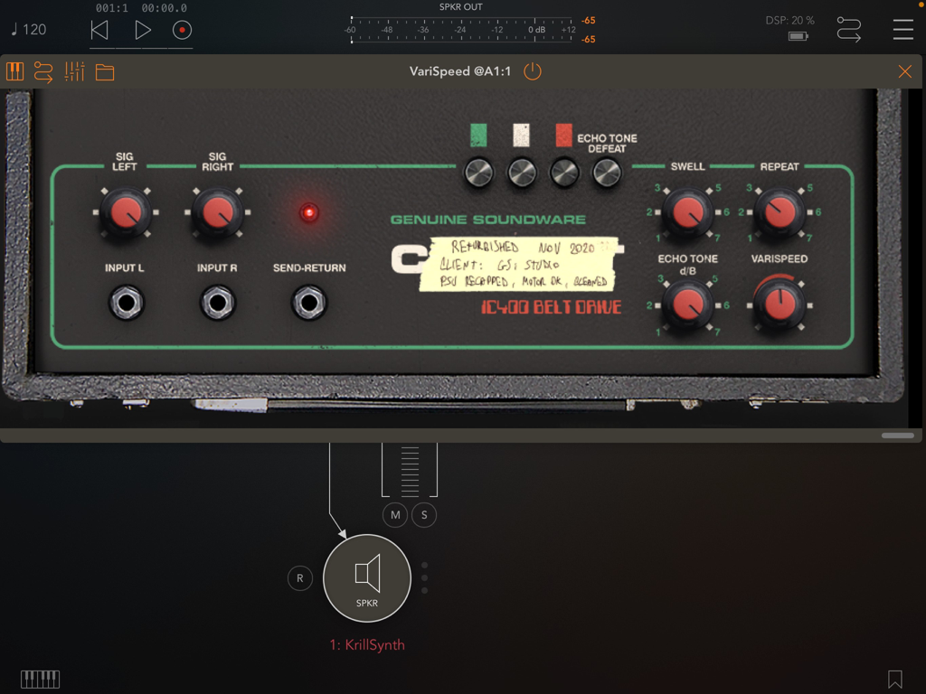 Interfaz de usuario del plugin GSi VariSpeed AUv3 mostrando una simulación de eco de cinta vintage con perillas de estilo analógico