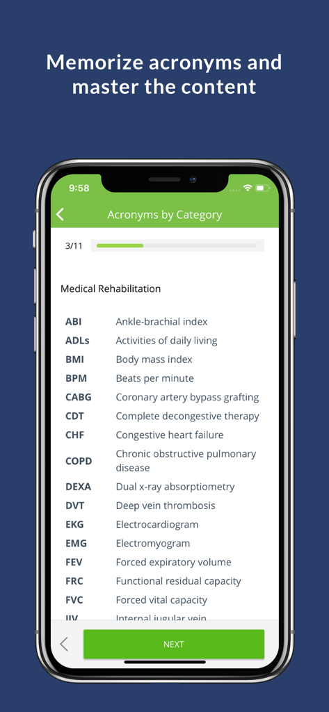 Aplicativo PM&R Board Exam Review exibindo uma lista de siglas de reabilitação médica e suas definições completas para estudo