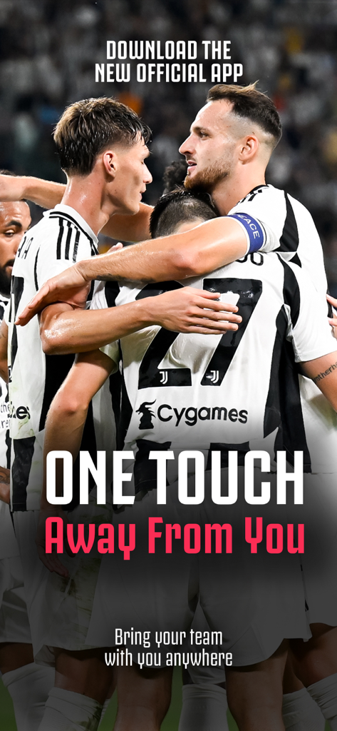  Giocatori della Juventus che festeggiano un goal sulla schermata promozionale dell'app ufficiale