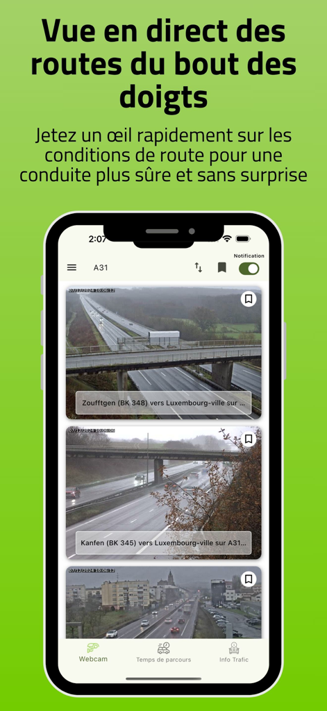 Interface de l'application mobile montrant les flux de webcams d'autoroute en direct pour la surveillance du trafic en temps réel dans la région Grand-Est.