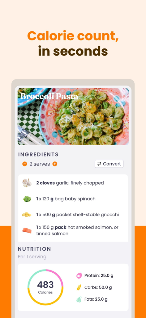ReciMe: Recipes & Meal Planner - ReciMeアプリのインターフェース。パスタレシピの栄養情報とカロリーが表示されています。