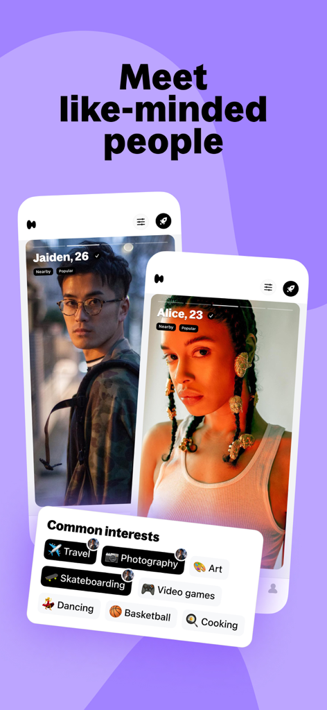 Hily app screenshot showing user profiles and a list of common interests like travel and photography