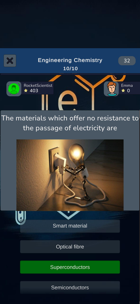 Chemistry Knowledge Quiz - Questão de quiz de química de engenharia sobre supercondutores com uma interface multijogador mostrando dois jogadores competindo.