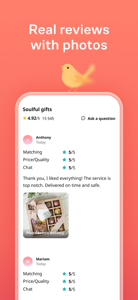 Flowwow app screen displaying real customer reviews with ratings and a photo of the gift before delivery