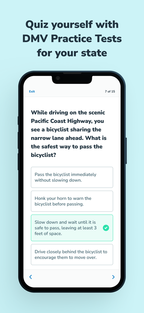 Aceable Führerscheinausbildung App-Bildschirm zeigt eine Multiple-Choice-DMV-Übungsfrage zum sicheren Überholen eines Radfahrers