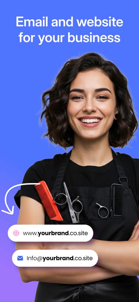 Neo Email & AI Site Creator - Une propriétaire de petite entreprise souriante présentant son site Web professionnel et son adresse e-mail personnalisée