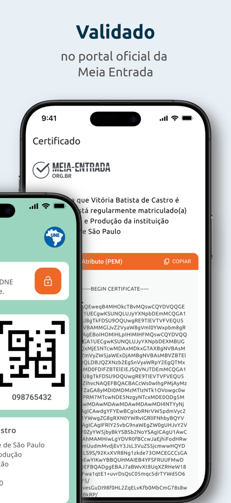 Digital student identification app showing a QR code and official certificate validation for discounts