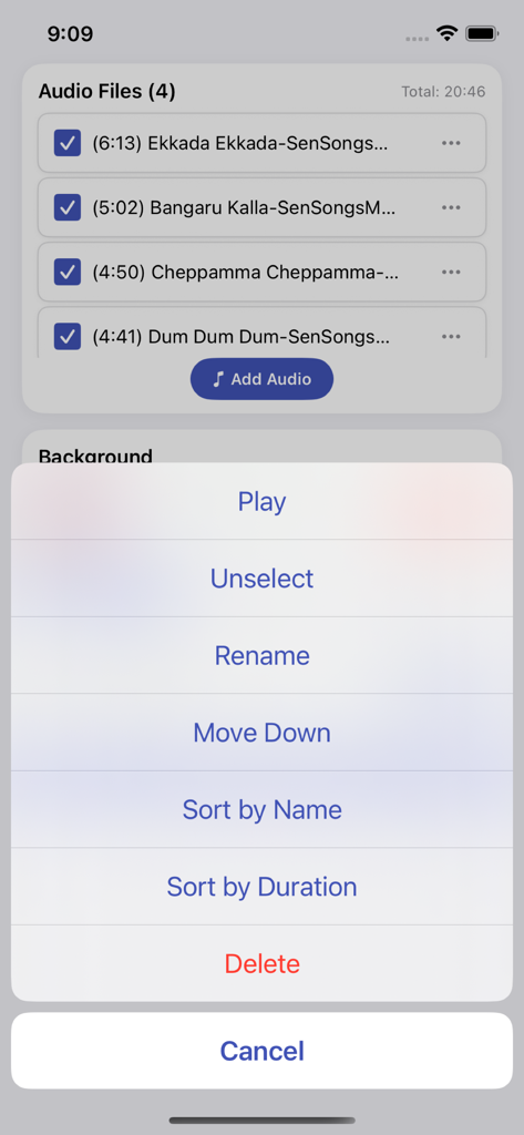 Interface d'application mobile montrant un menu avec des options de gestion de fichiers comme lire renommer et trier pour les fichiers audio