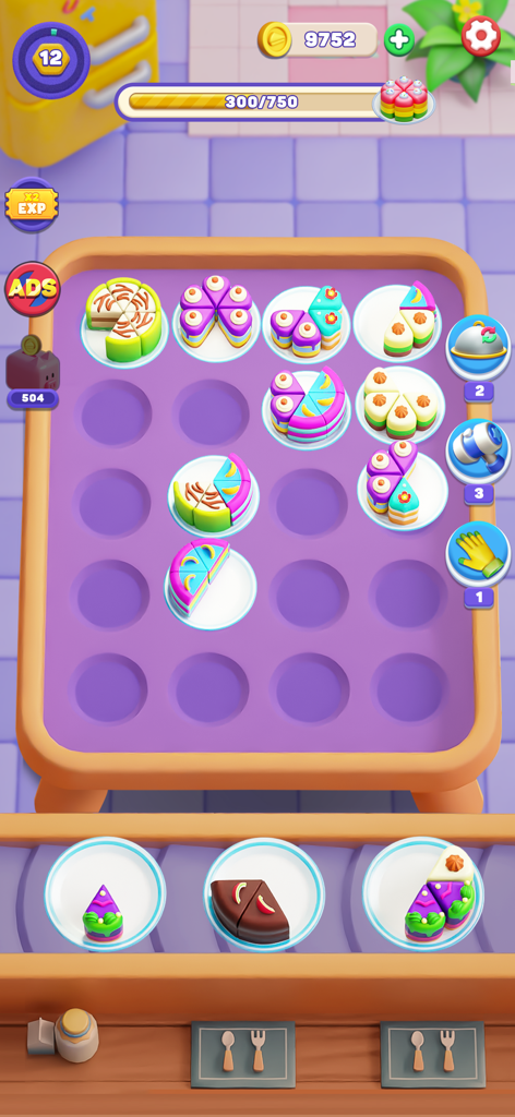 Cake Match: Sort 3D - Un juego de rompecabezas móvil en 3D donde los jugadores clasifican coloridas rebanadas de pastel en platos.