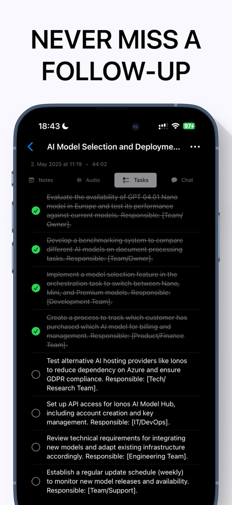 AI Notebook & Summary - Voice - Interfaz de AI Note Taker que muestra una lista de elementos de acción de la reunión y tareas de seguimiento
