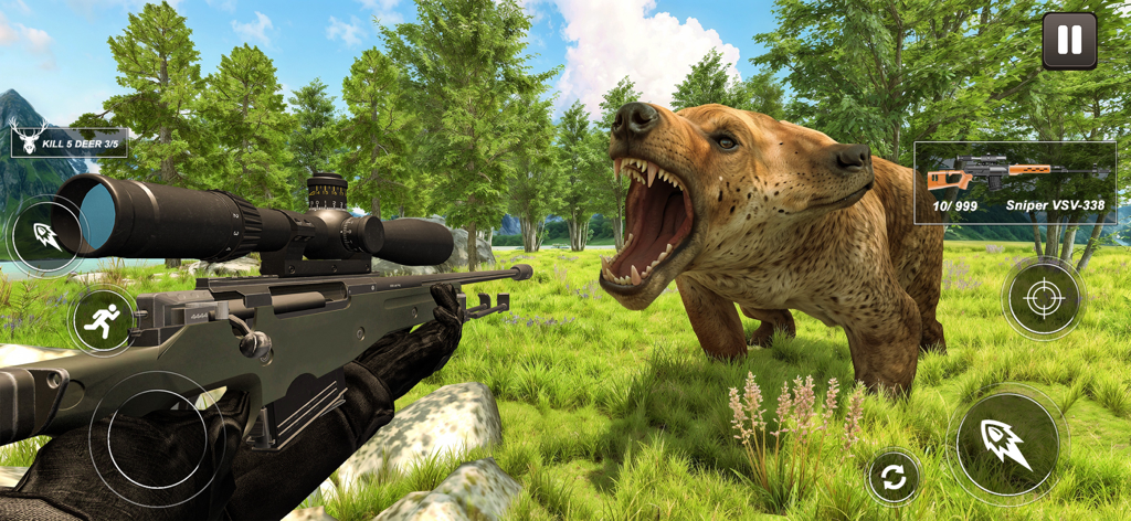 Wild Hunter Deer Hunting Games - Vista en primera persona de un cazador apuntando con un rifle de francotirador a un oso rugiente en un campo cubierto de hierba