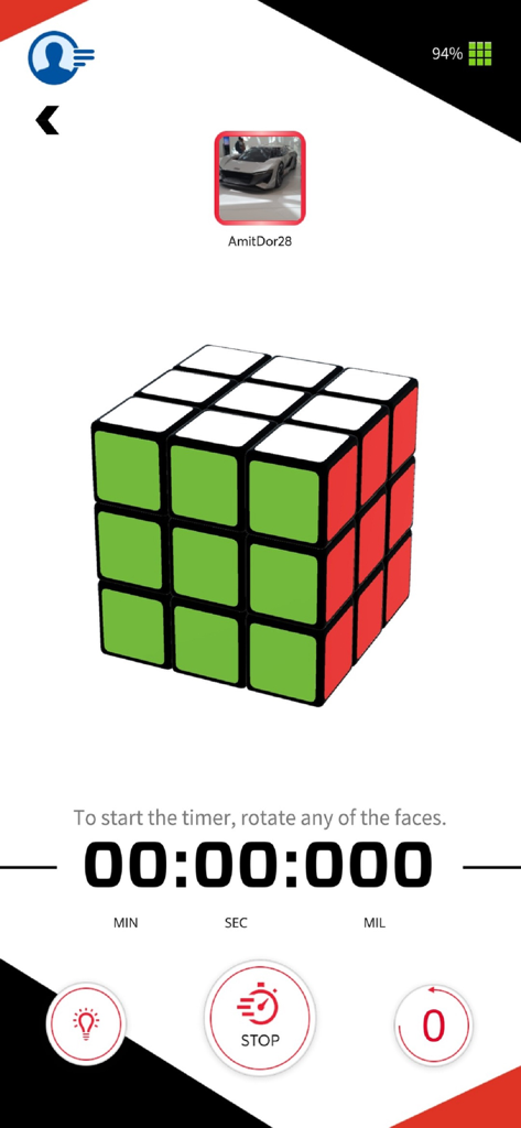 Rubik's Connected - Interface de l'application mobile Rubiks Connected avec un cube virtuel 3D et un chronomètre de résolution numérique.