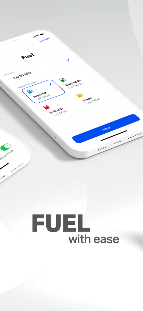 Uno smartphone che visualizza la schermata di selezione del carburante dell'app ADNOC Dist con opzioni per Super 98 Special 95 e Diesel.