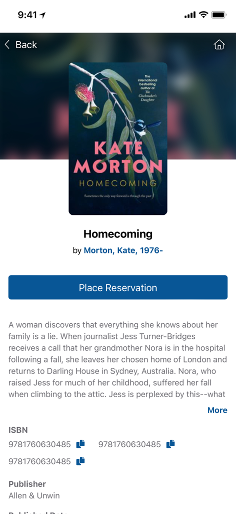 Bayside Libraries - Detalles del libro Homecoming de Kate Morton en la aplicación Bayside Libraries con un botón para reservar.