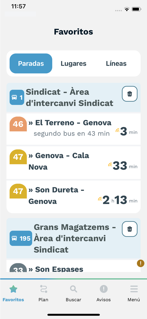 Pantalla de favoritos de la aplicación EMT Palma que muestra pronósticos de llegada de autobuses en tiempo real y paradas de transporte guardadas.