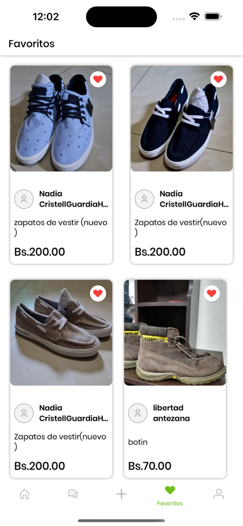 Solia Ser - Captura de pantalla de la sección Favoritos en la app Solia Ser mostrando listados guardados de varios zapatos y botas con precios en Bolivianos
