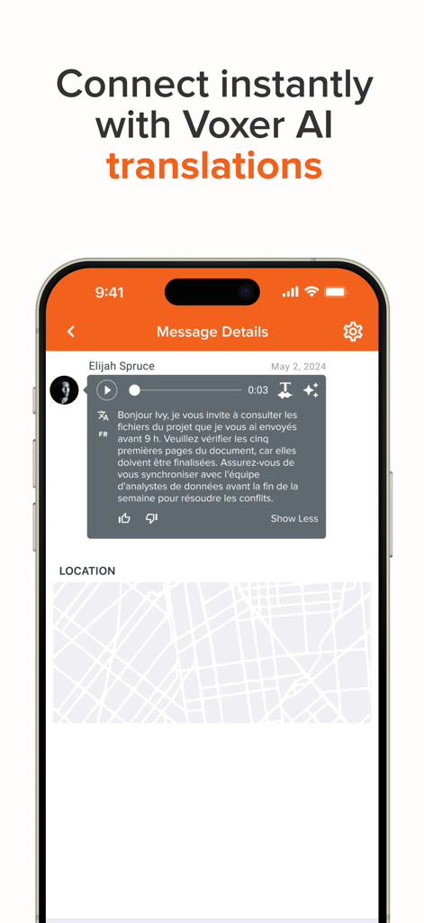 Voxer Walkie Talkie Messenger - Un'interfaccia mobile di Voxer che mostra un messaggio vocale in francese tradotto dall'IA con una posizione della mappa sottostante