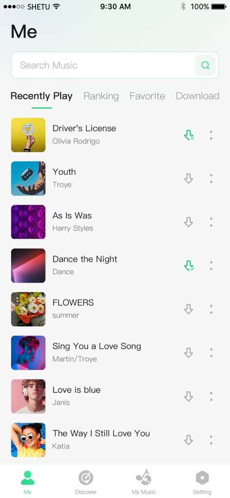 Interfaz de la aplicación Mp3 Player Offline que muestra una lista de canciones reproducidas recientemente con portadas de álbumes y estado de descarga.