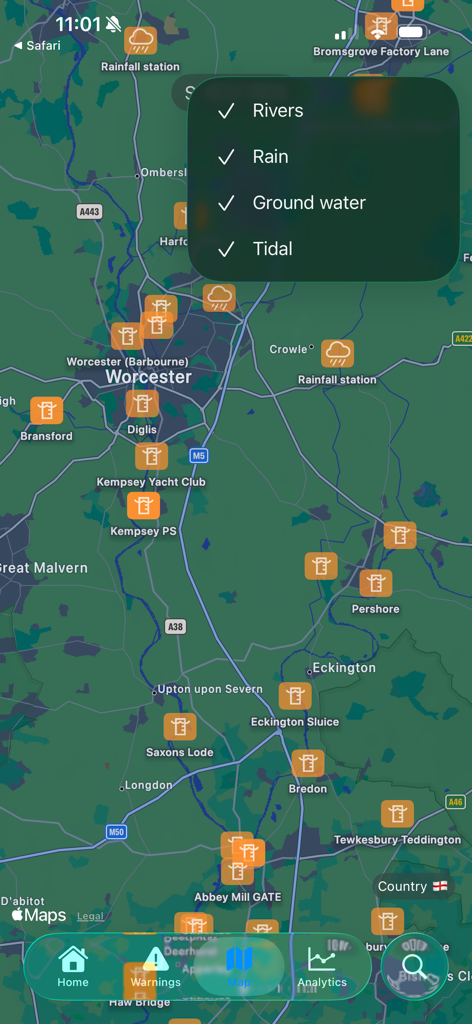 UkFloodPro - Map view of the UkFloodPro app showing weather stations and data filters