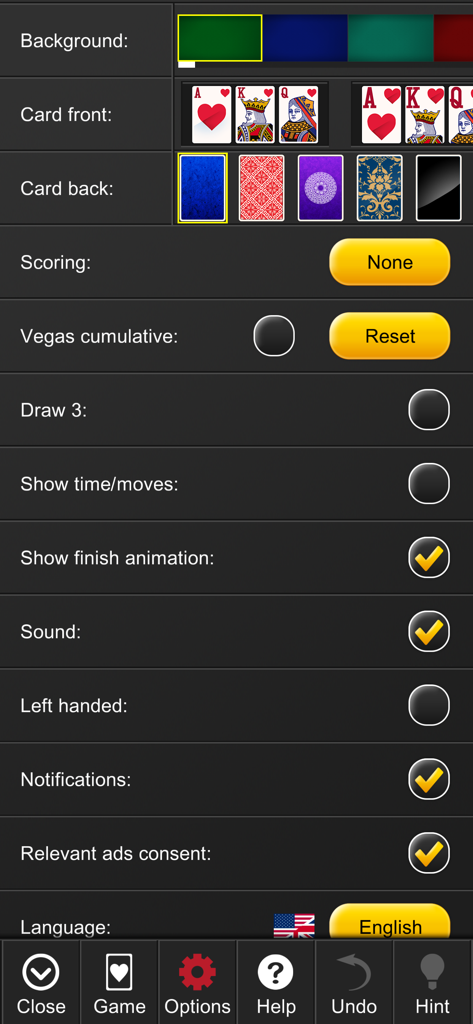 Das Einstellungsmenü von Solitaire Epic zeigt Kartenstile und Spieloptionen an.