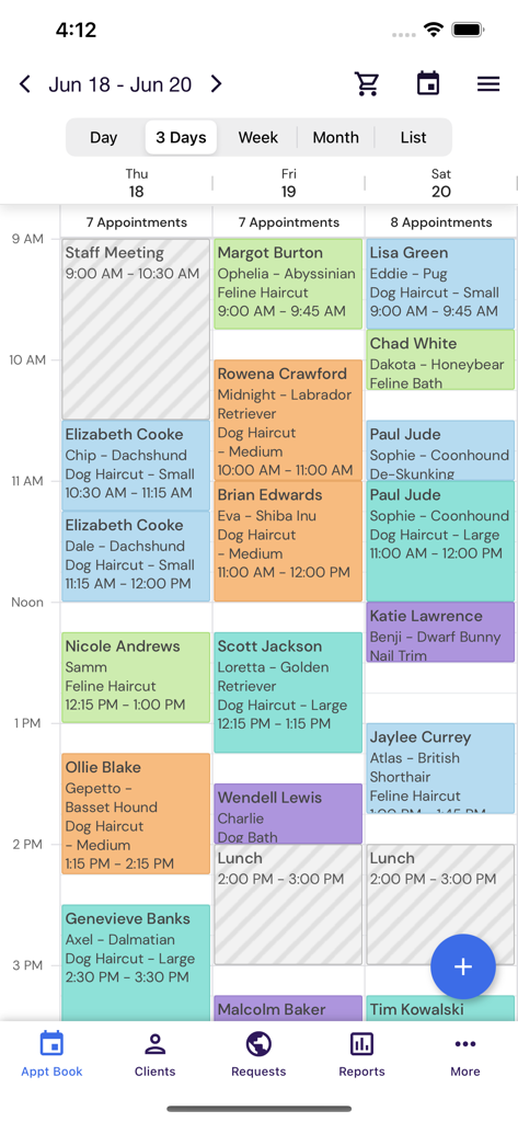 DaySmart Remote Access - Kalenderansicht in der DaySmart Remote Access App mit einem dreitägigen Zeitplan für Tierpflege-Termine