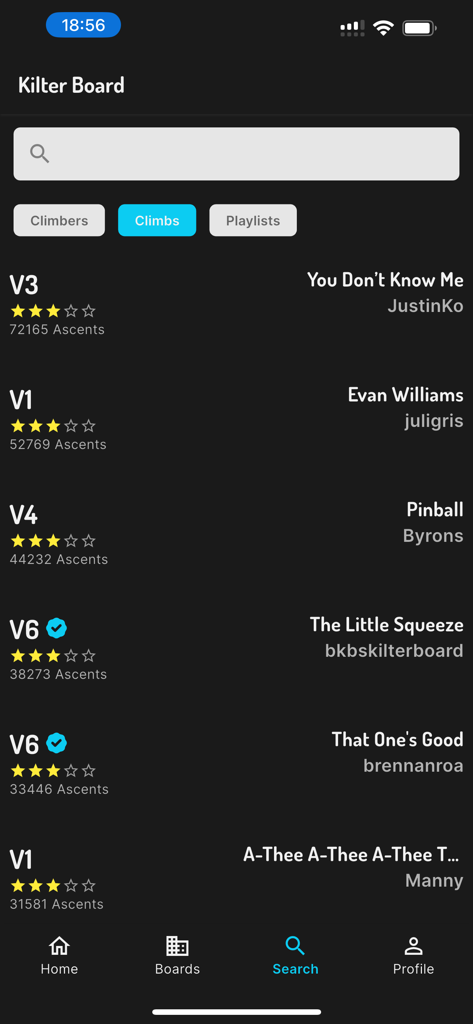 Kilter Board Climbing Wall App - Una lista de problemas de búlder en la pantalla de búsqueda de la app Kilter Board mostrando grados de dificultad y calificaciones por estrellas.