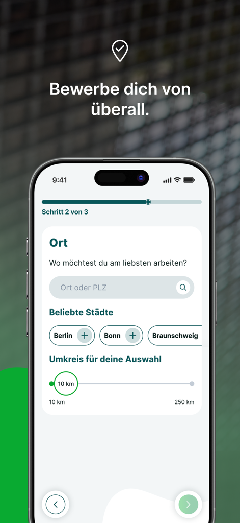 Azubiyo – Ausbildung per Swipe - A screenshot of the Azubiyo mobile app showing the location selection screen for finding apprenticeships with a distance radius slider.