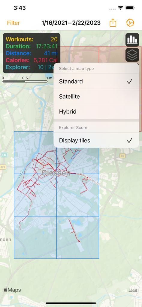 Uno screenshot dell'app Workout Map che mostra una mappa di percorsi di allenamento con riquadri del punteggio esploratore e una selezione del tipo di mappa