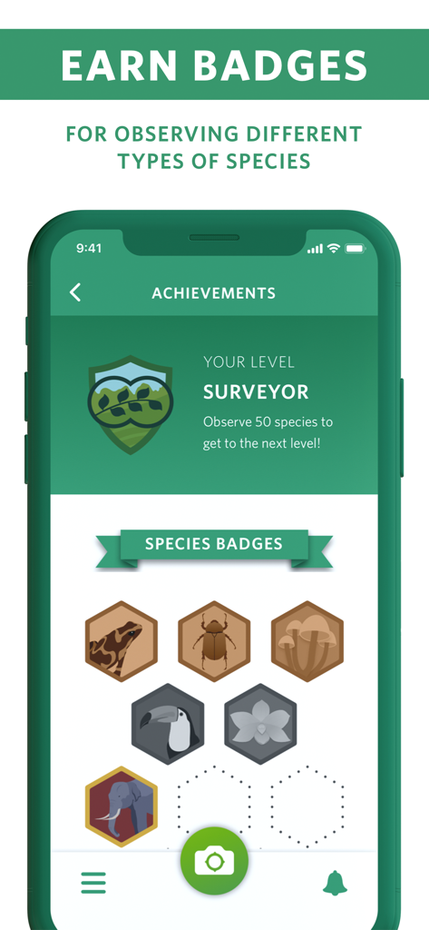Seek by iNaturalist App-Erfolgsbildschirm, der Abzeichen für Tier- und Pflanzenarten und das Benutzerlevel zeigt.