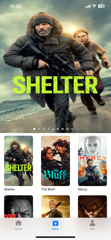 PlayShots - Interface of the PlayShots app showing a collection of featured movie posters and navigation menu