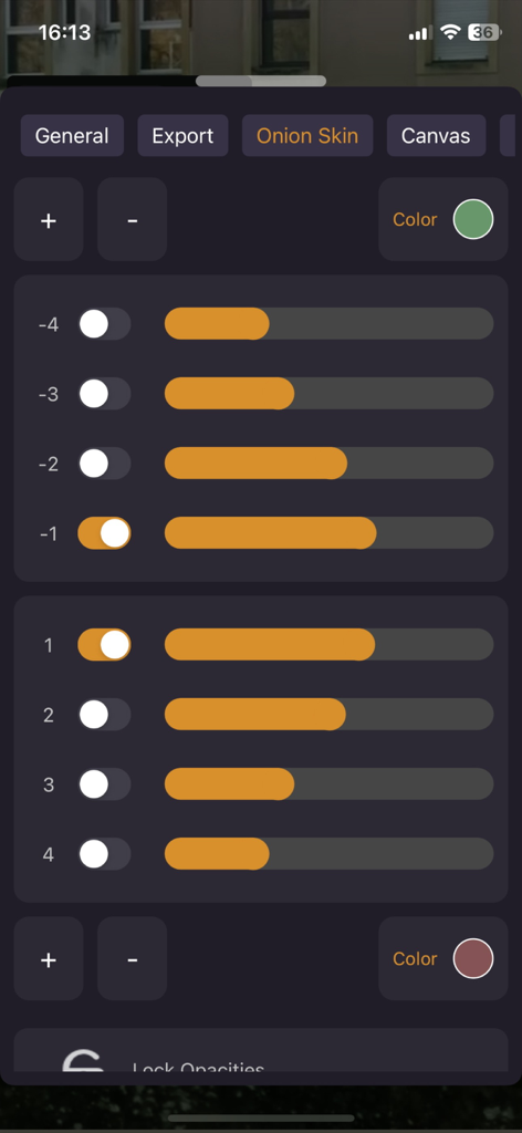Callipeg mini: Animation App - Interface of Callipeg mini showing detailed onion skin settings with frame opacity sliders and color customization.