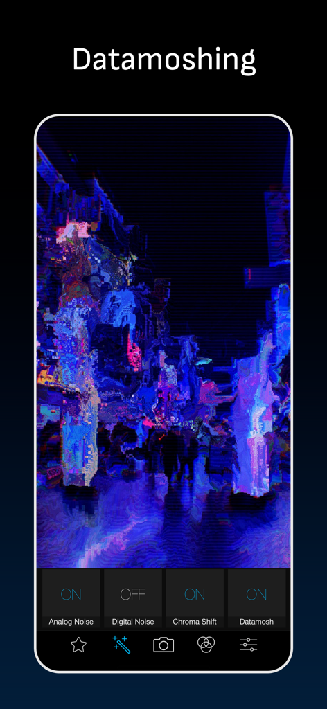 Glitch Art Studio: Cam Effects - Interfaz de la aplicación móvil que muestra un filtro de datamoshing aplicado a una foto de una ciudad nocturna con ruido analógico y controles deslizantes de cambio de croma activos