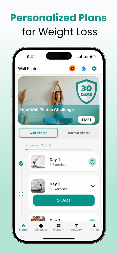 Wall Pilates Challenge & Fit - Pantalla de un smartphone que muestra un desafío de Wall Pilates de 30 días con planes de entrenamiento diarios para perder peso