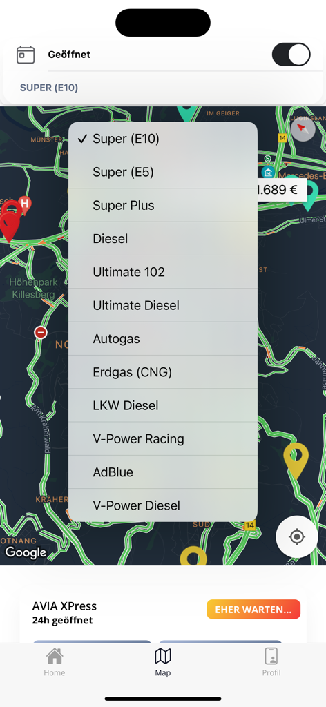 Interfaz de la aplicación móvil que muestra un menú desplegable para seleccionar diferentes tipos de combustible en un mapa de gasolineras