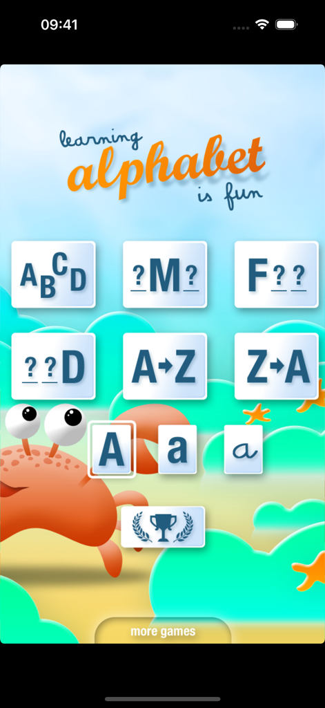 Learning alphabet is fun - El menú principal de la aplicación 'Aprender el abecedario es divertido' con varios modos de juego para el reconocimiento y secuenciación de letras con un amigable cangrejo de dibujos animados.