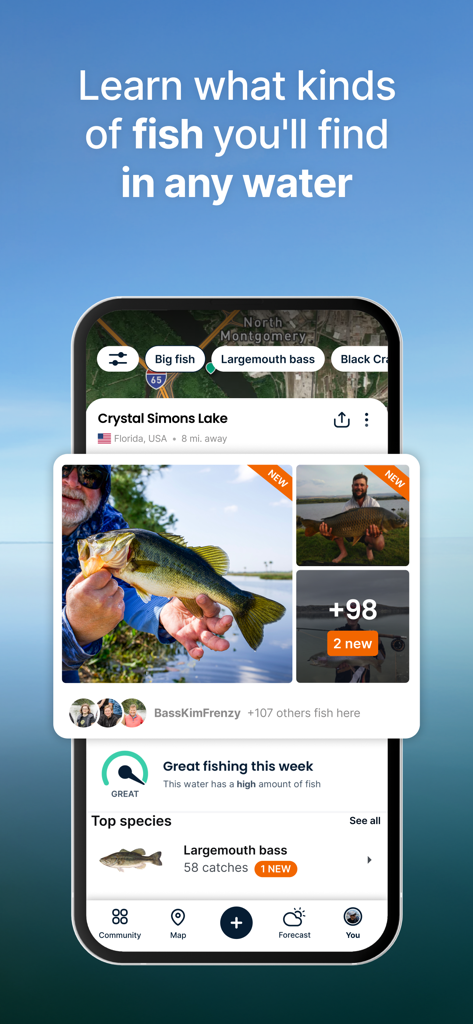 Fishbrain 앱 화면이 Crystal Simons Lake의 지역 낚시 어종 및 조황 보고서를 표시하고 있음