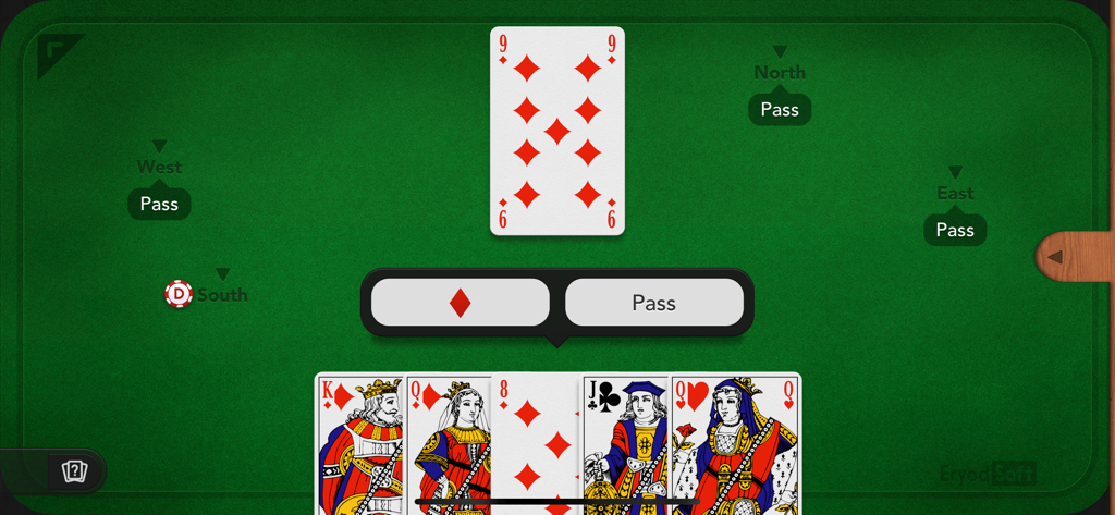 French Belote + - A digital card game screen of French Belote plus showing the bidding phase on a green felt table with player hands and AI opponents.