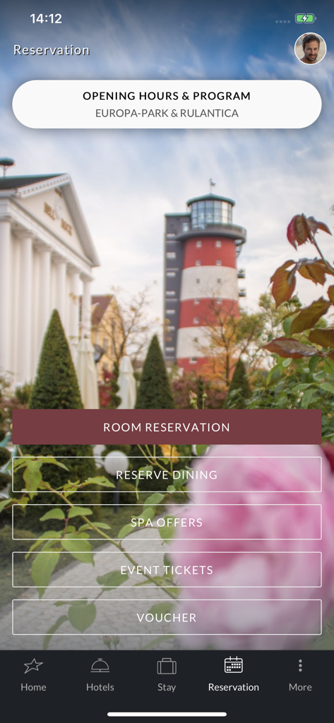 Europa-Park Hotels - Reservierungsbildschirm der Europa-Park Hotels App mit Buchungsoptionen für Zimmer, Restaurants und Spa