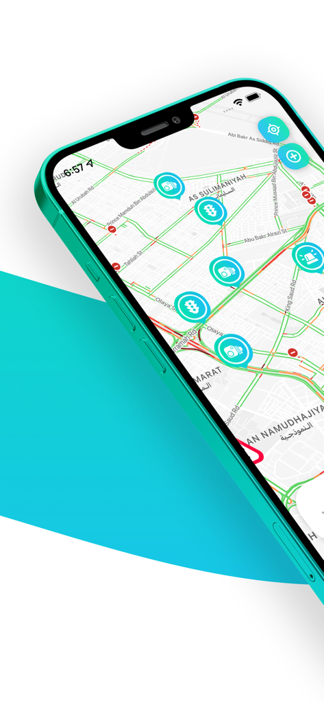 خريطة ملاحة للهاتف تعرض أيقونات تنبيهات كاميرات السرعة وإشارات المرور
