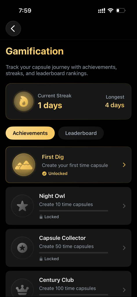TimeCapsules - Uma interface de aplicativo móvel para TimeCapsules mostrando recursos de gamificação, incluindo um contador de sequência diária e uma lista de conquistas como "First Dig" e "Night Owl".