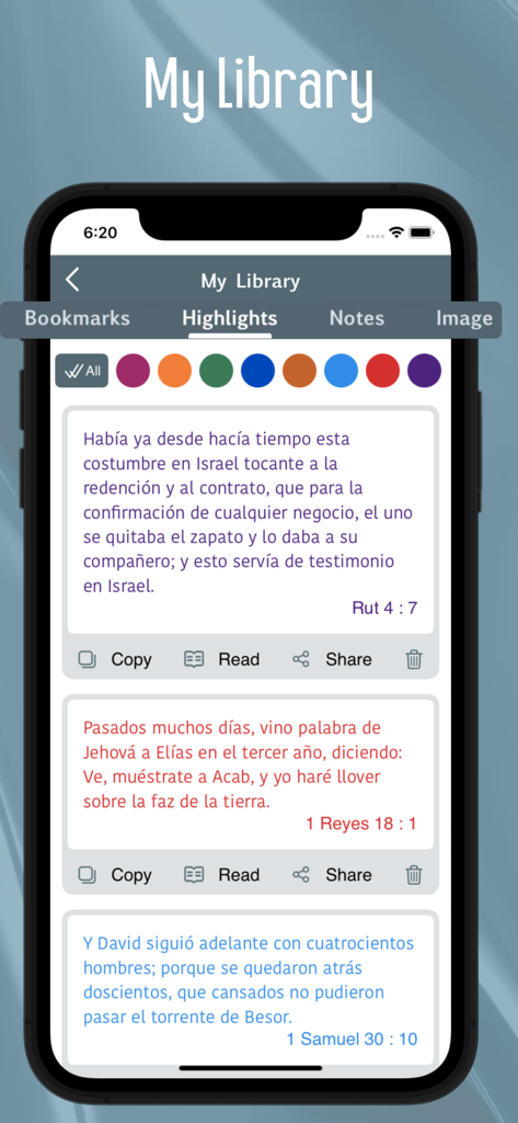 La pantalla Mi Biblioteca de la aplicación Reina Valera 1960 Bible mostrando una lista de versículos resaltados con códigos de color.