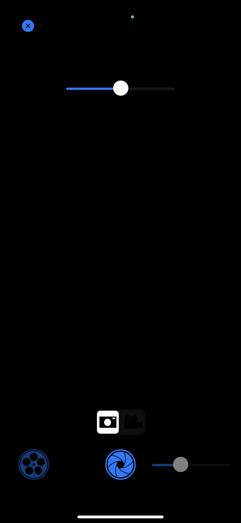 Interface of the medical camera within the Before and After Photo MedTech app showing professional photo capture controls