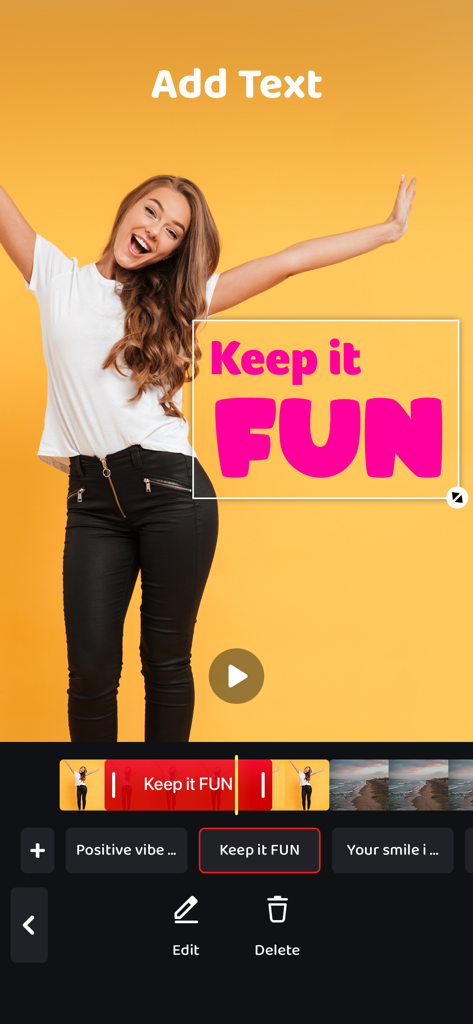 Interfaz de una aplicación móvil que muestra un vídeo de una mujer sonriente con una superposición de texto en negrita 'Keep it FUN' y un editor de línea de tiempo.