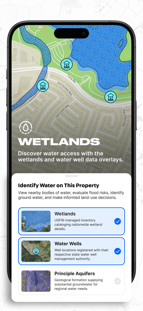 Interface de l'application Land id montrant les superpositions de données sur les zones humides et les puits d'eau sur une carte de propriété