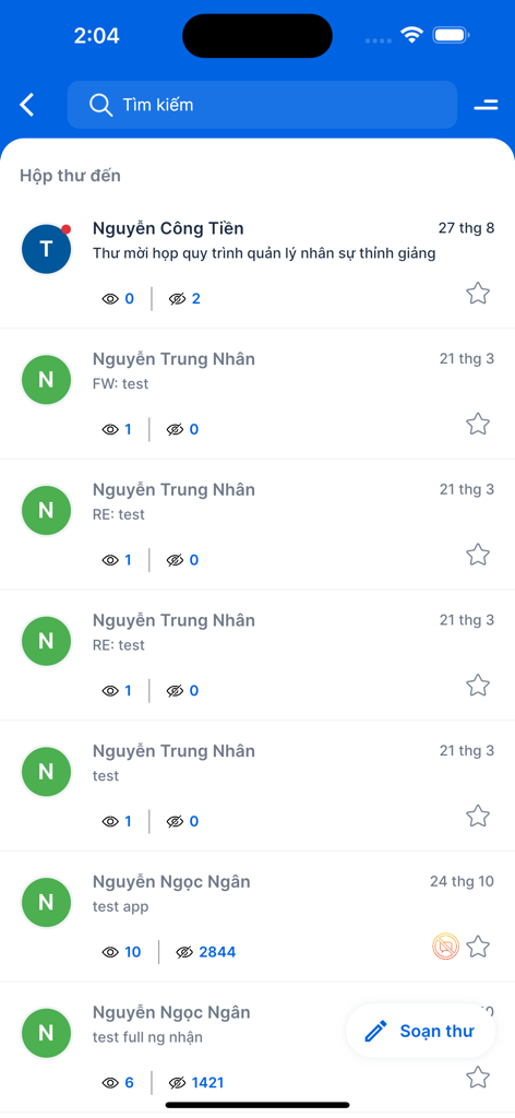 Die OneUni mobile App-Oberfläche zeigt eine Liste von Nachrichten in einem Benutzer-Posteingang an