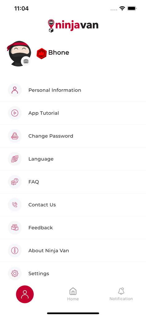 Ninja Van Myanmar - La schermata del profilo utente e delle impostazioni dell'applicazione mobile Ninja Van Myanmar che mostra le opzioni dell'account e i collegamenti di supporto.