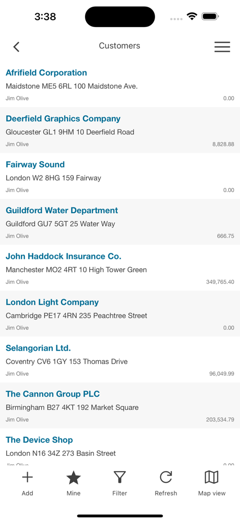 Schermata dell'app MobileNAV che visualizza un elenco di clienti con i loro nomi, indirizzi e saldi dei conti